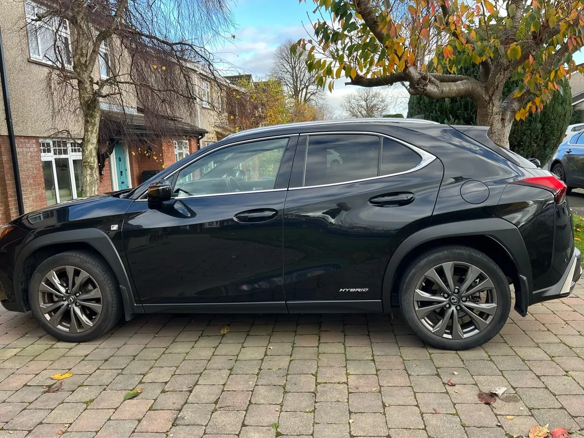 Lexus UX250 F Sport Hybrid Top Spec. - Image 3