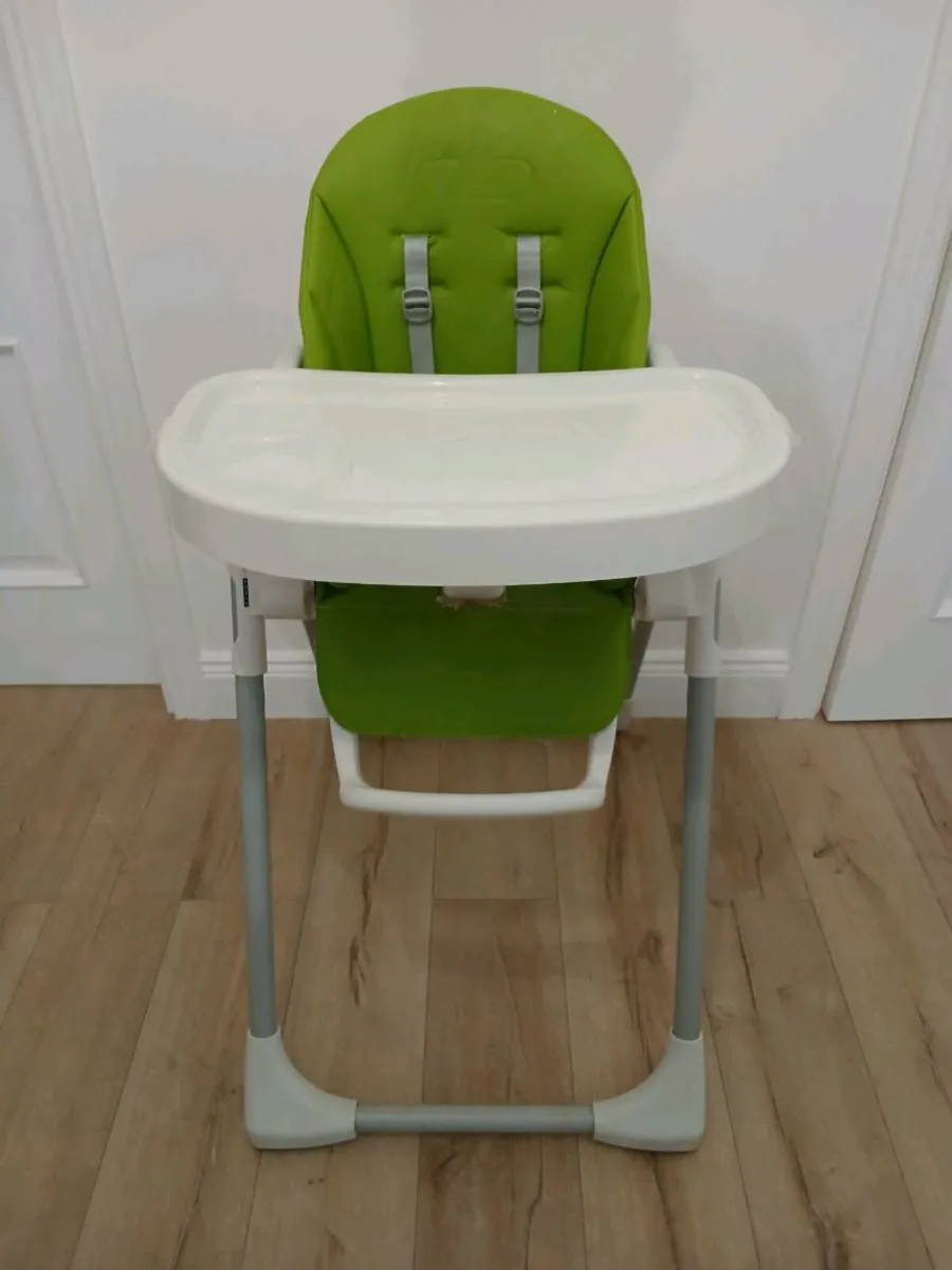 High chair - Image 1