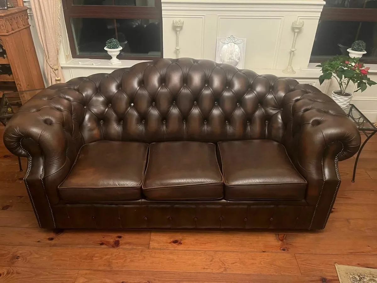Antique Brown Leather Chesterfield Suite - Image 2