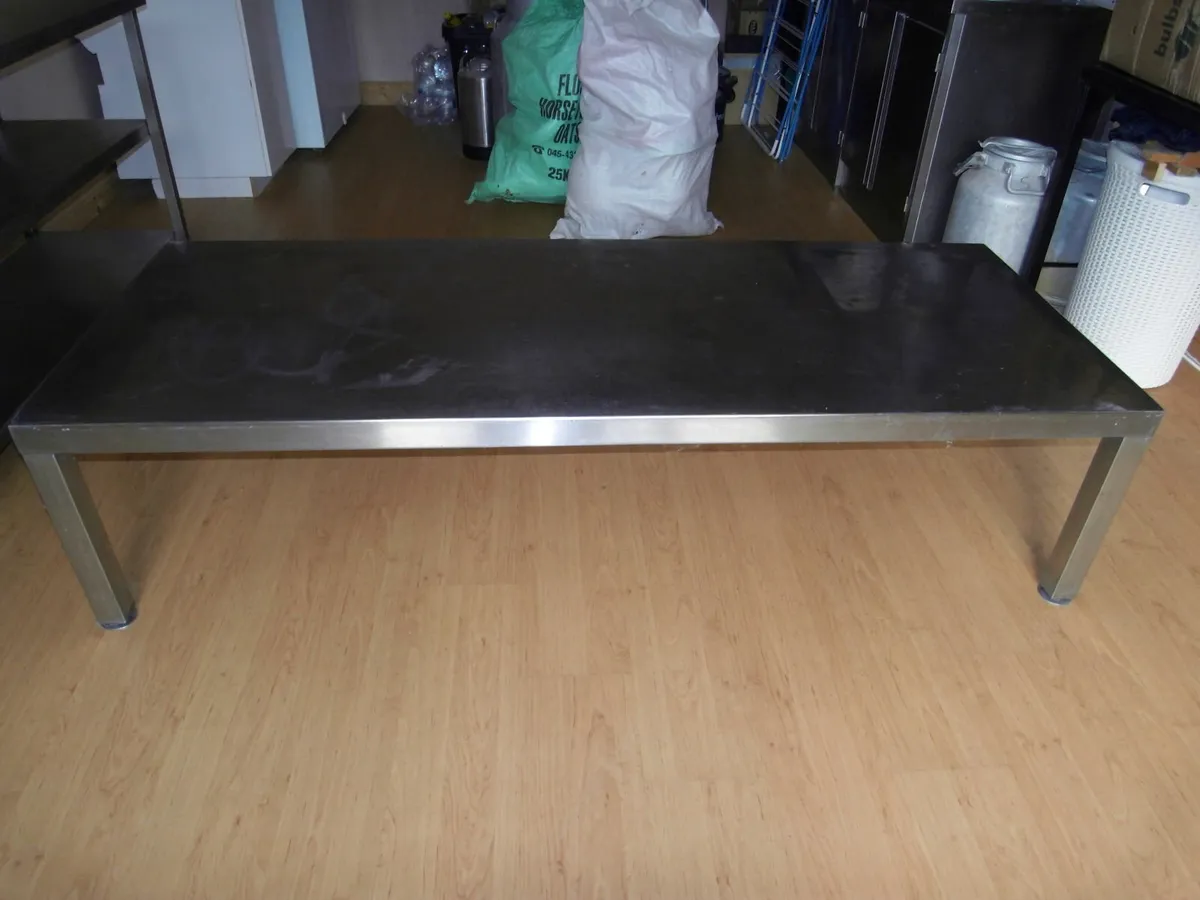 STAINLESS STEEL TABLES - Image 3