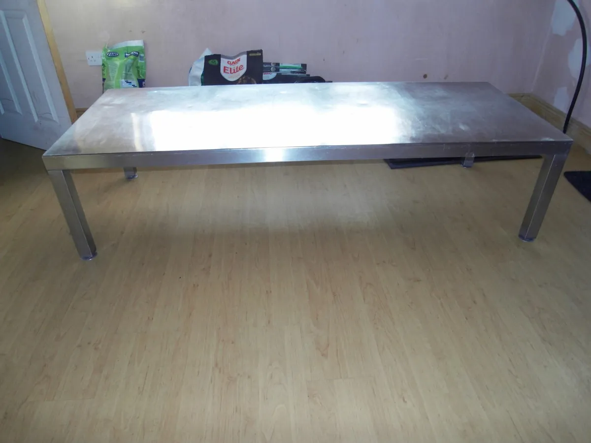 STAINLESS STEEL TABLES - Image 4