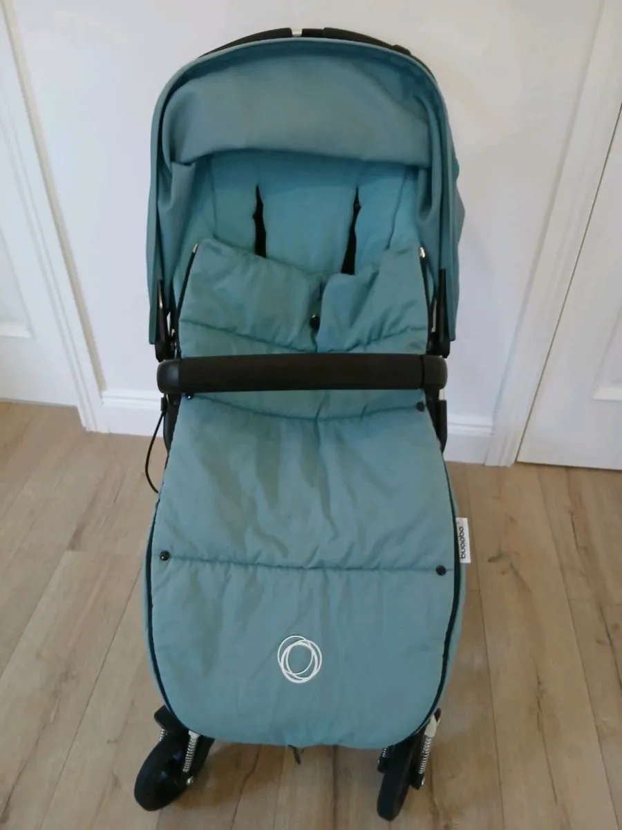 Pram/ buggy - Image 4