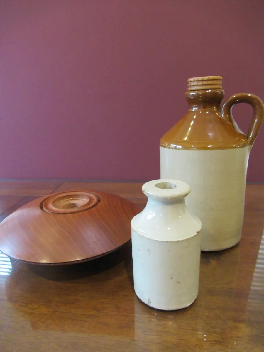 antique vintage FLAGON BOTTLE CANDLE cottage pub - Image 2