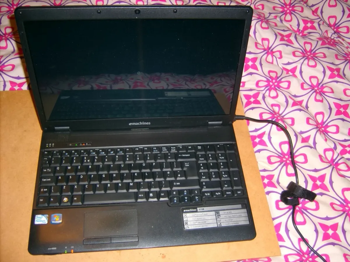 emachine laptop - Image 1