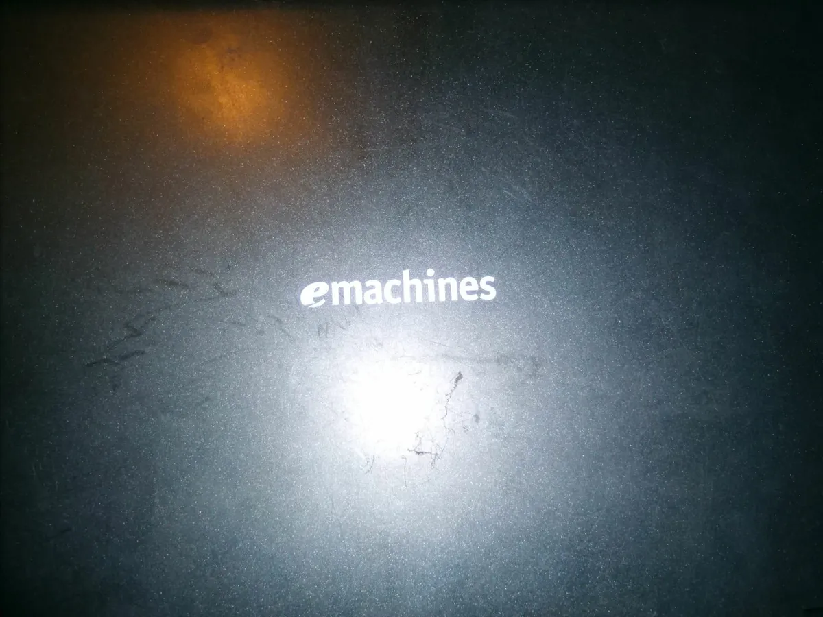 emachine laptop - Image 3