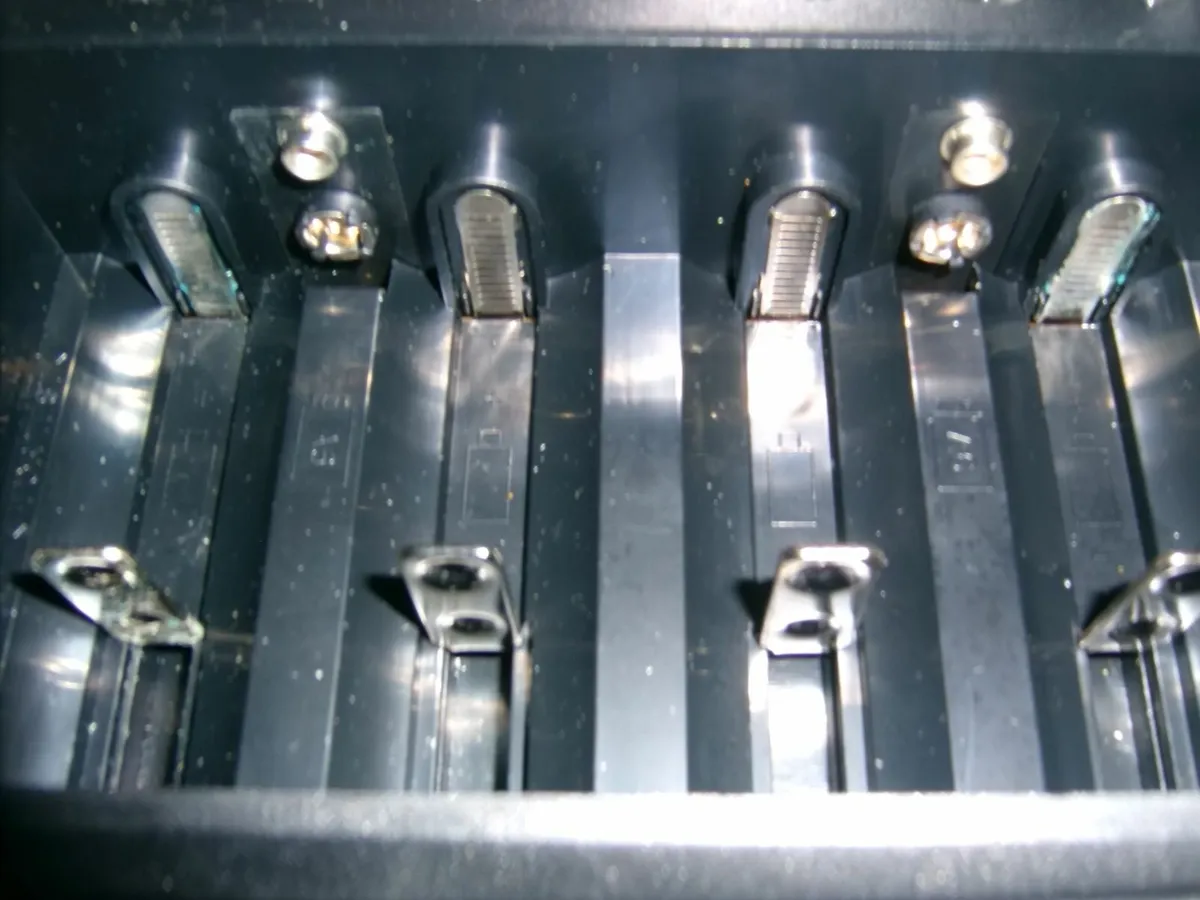 TRONIC charger - Image 2