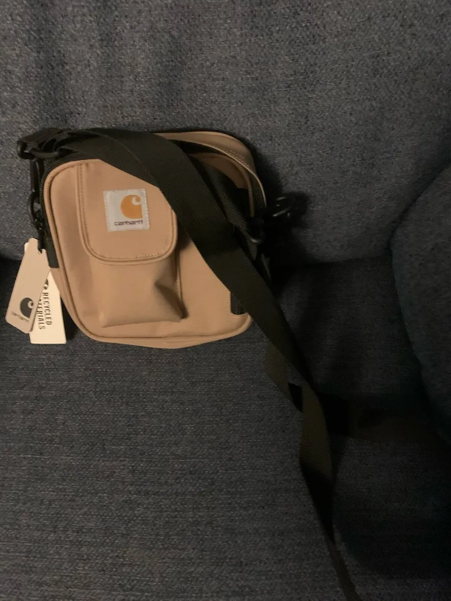 Carhartt  bag  small new - Image 2