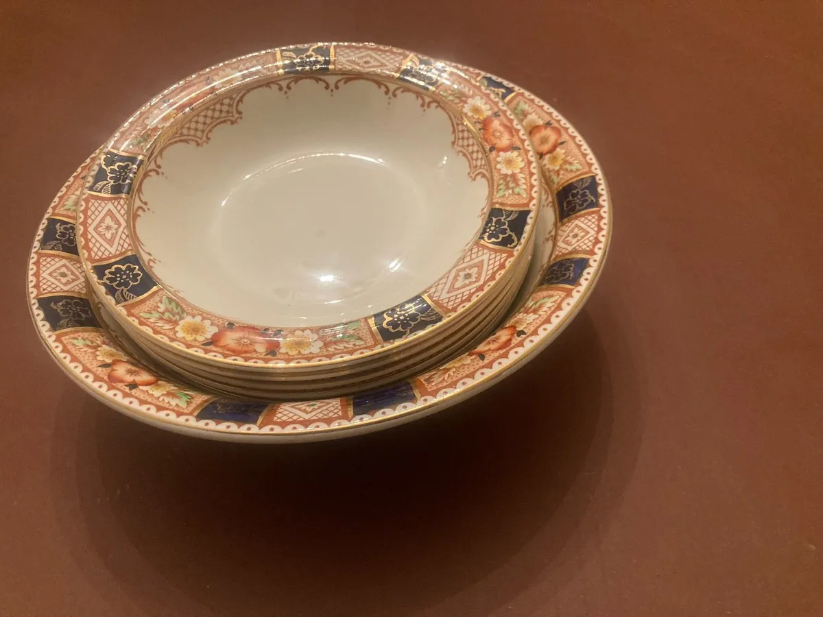 Royal Harvey Antique bowls - Image 1