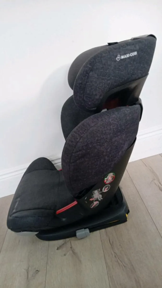 Car seat - Image 1