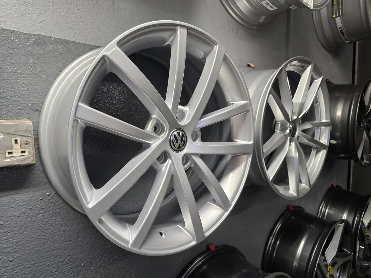 **Special** 18" Volkswagen Vancouver Style