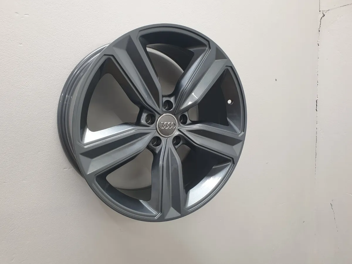 **Special** 19" Audi DS4 Style - Image 1