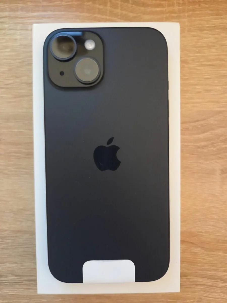 iPhone 15 black 128 GB new condition - Image 3