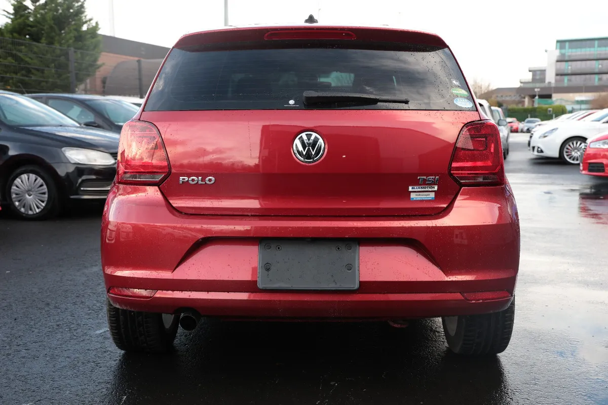 VOLKSWAGON POLO 2016 METALIC RED - Image 4