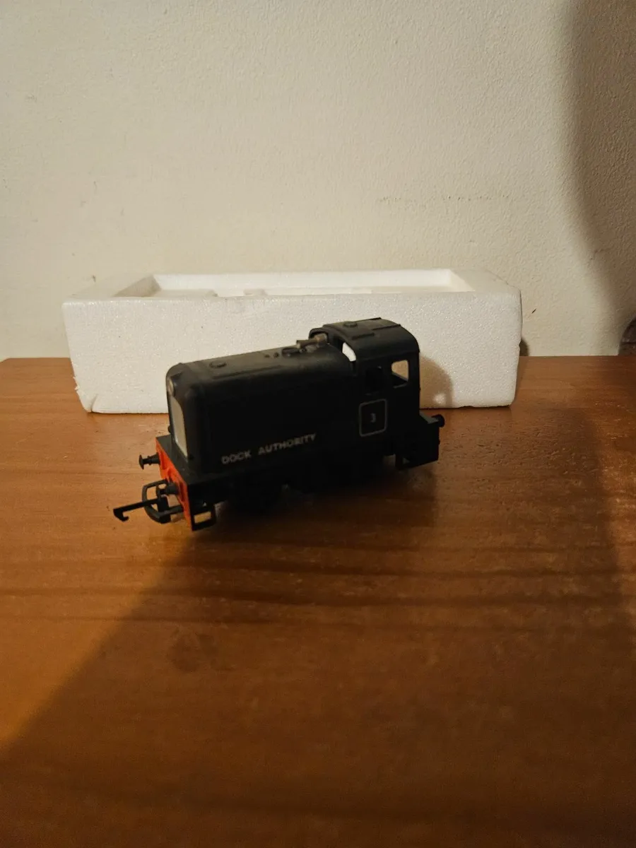 Hornby Triang OO Gauge Dock Shunter - Image 4