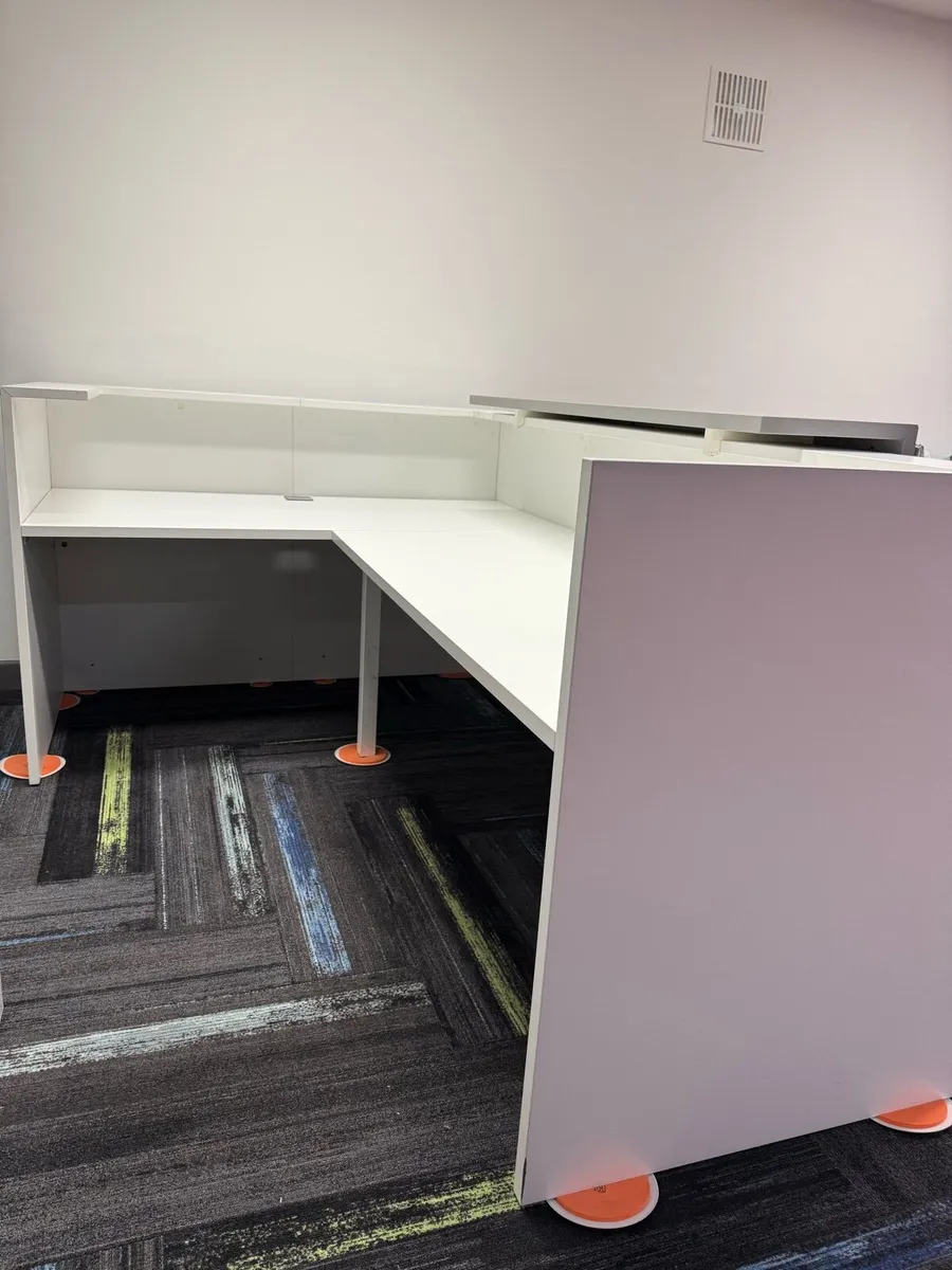 Reception Desk - Image 2
