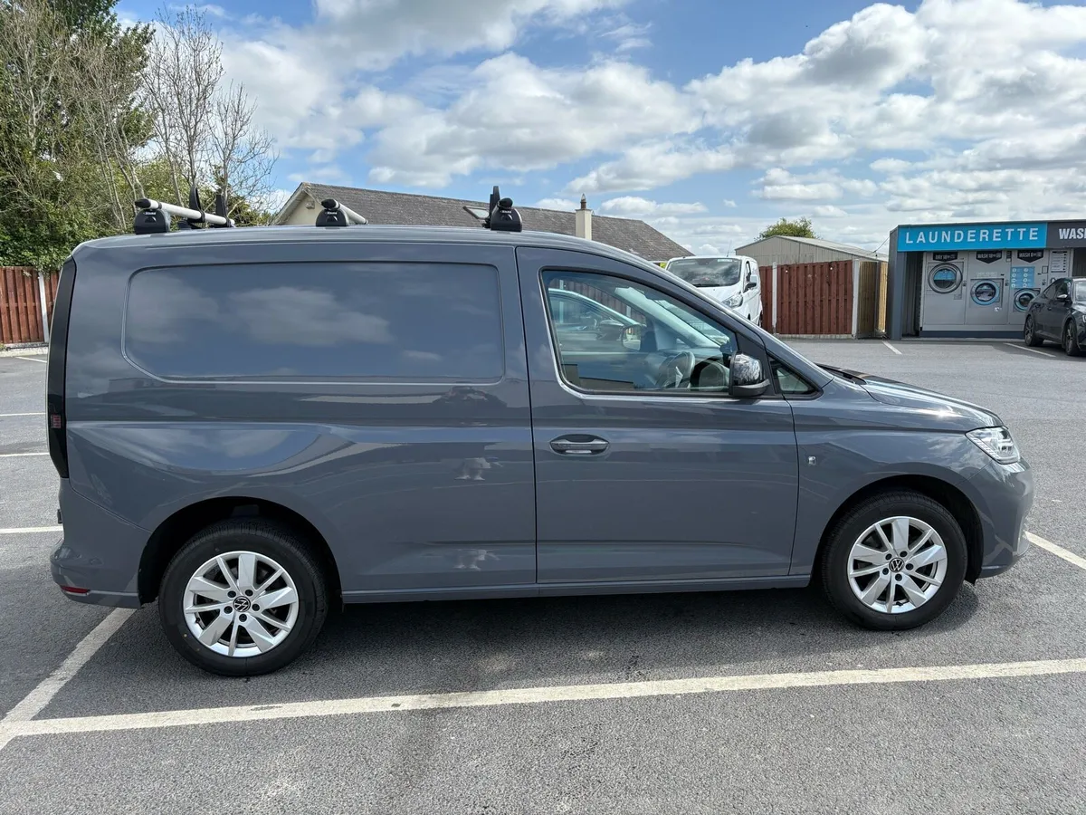 VW Caddy Van - Image 2