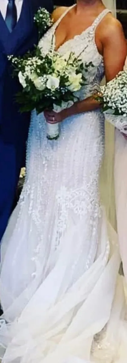 Wedding dress - Image 1