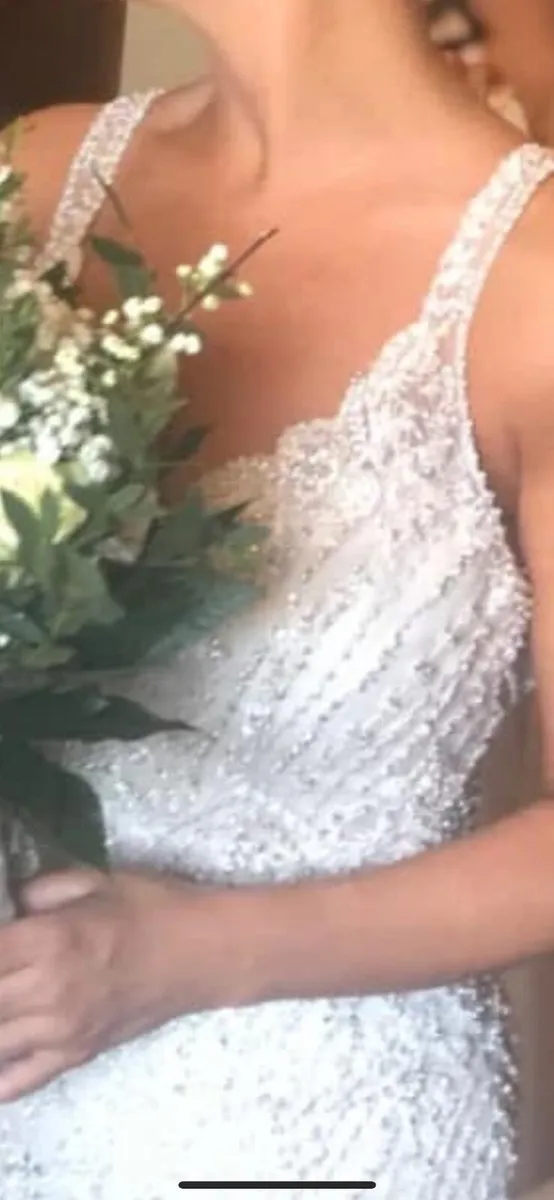 Wedding dress - Image 2