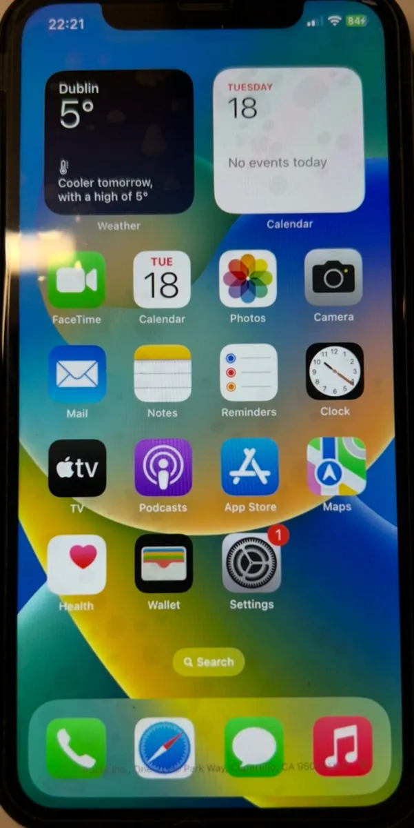 I PHONE 11 64gb NEARLY BRAND NEW - Image 3