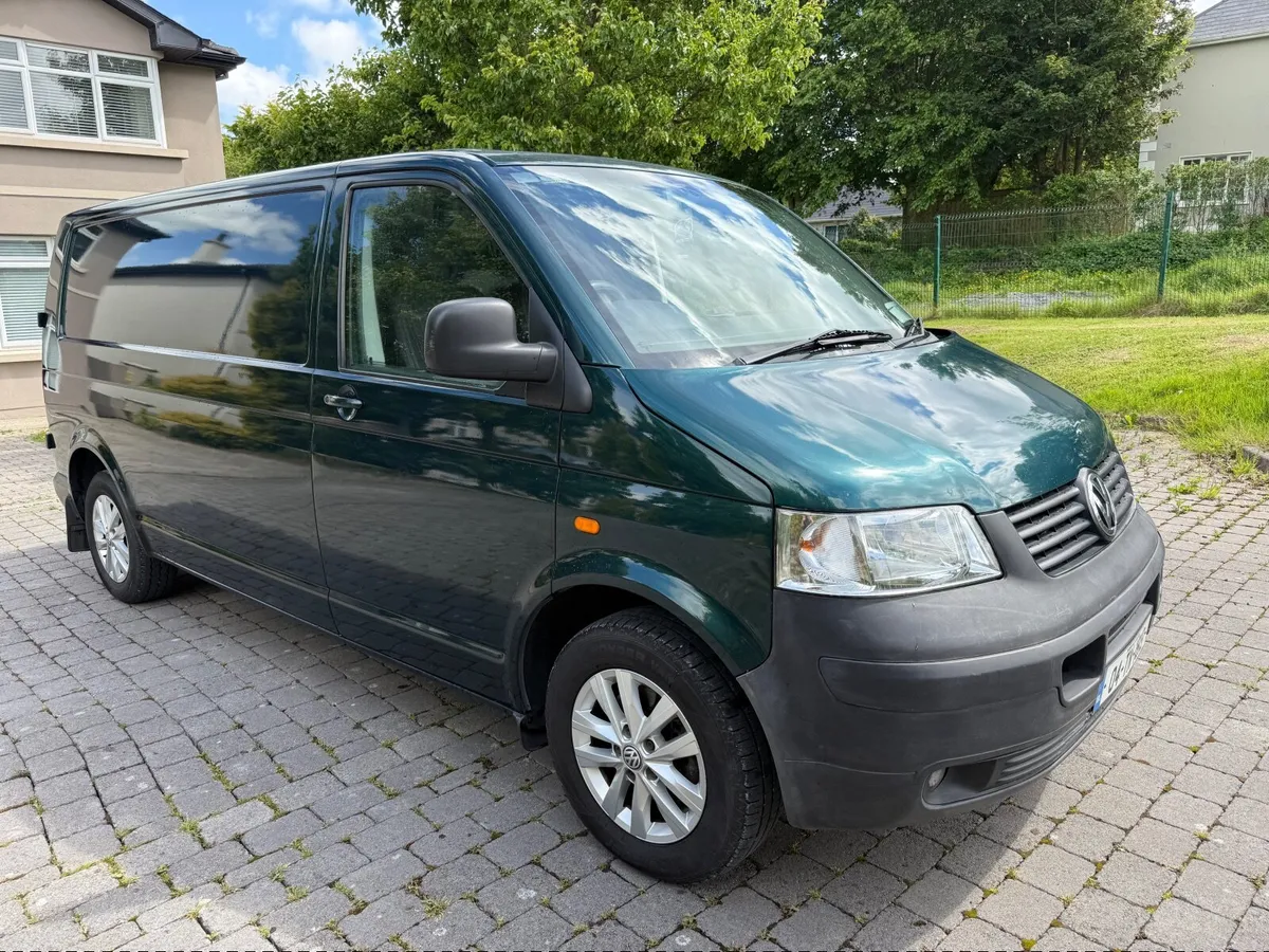 Volkswagen Transporter LWB Rear window NEW DOE2004 - Image 2