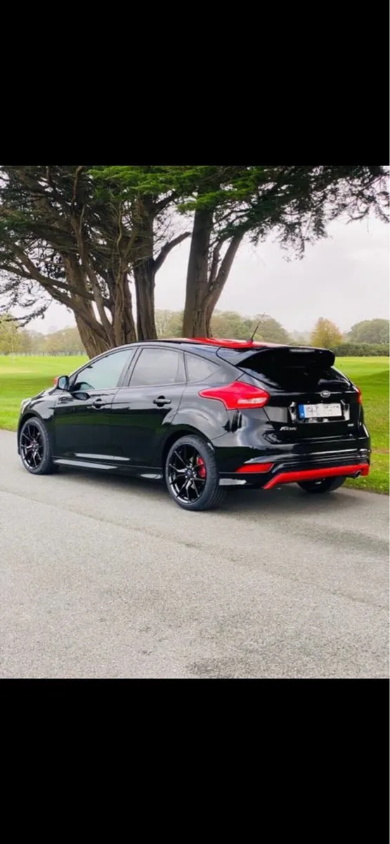 Ford Focus Zetec - Image 4