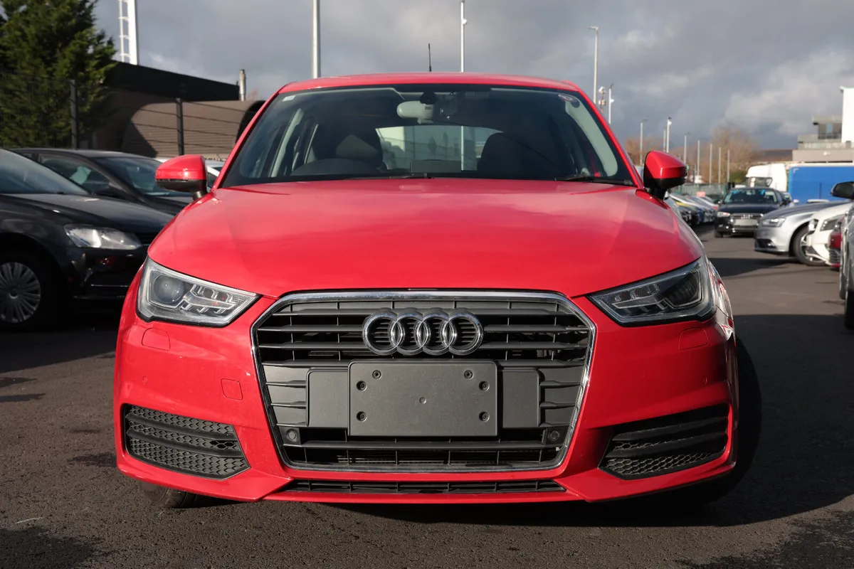 AUDI A1 2016 RED - Image 1