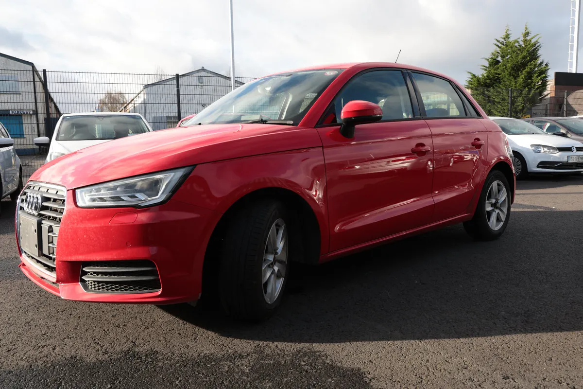 AUDI A1 2016 RED - Image 2