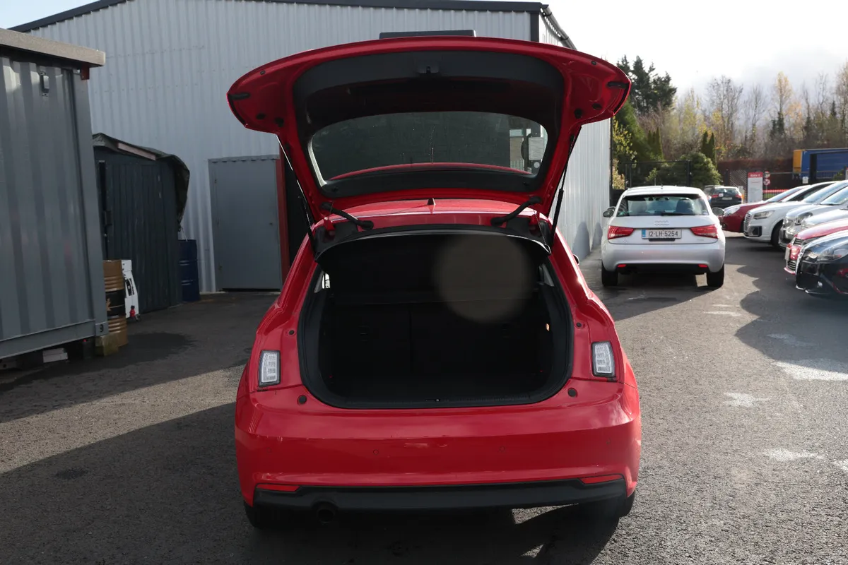 AUDI A1 2016 RED - Image 5
