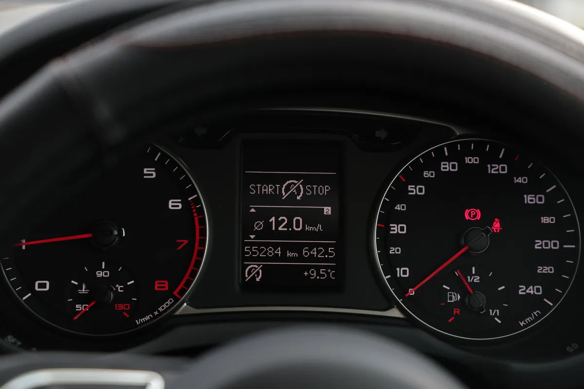 AUDI A1 2016 RED - Image 13