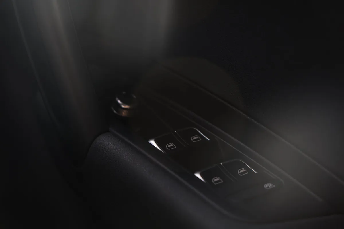 AUDI A1 2016 RED - Image 14