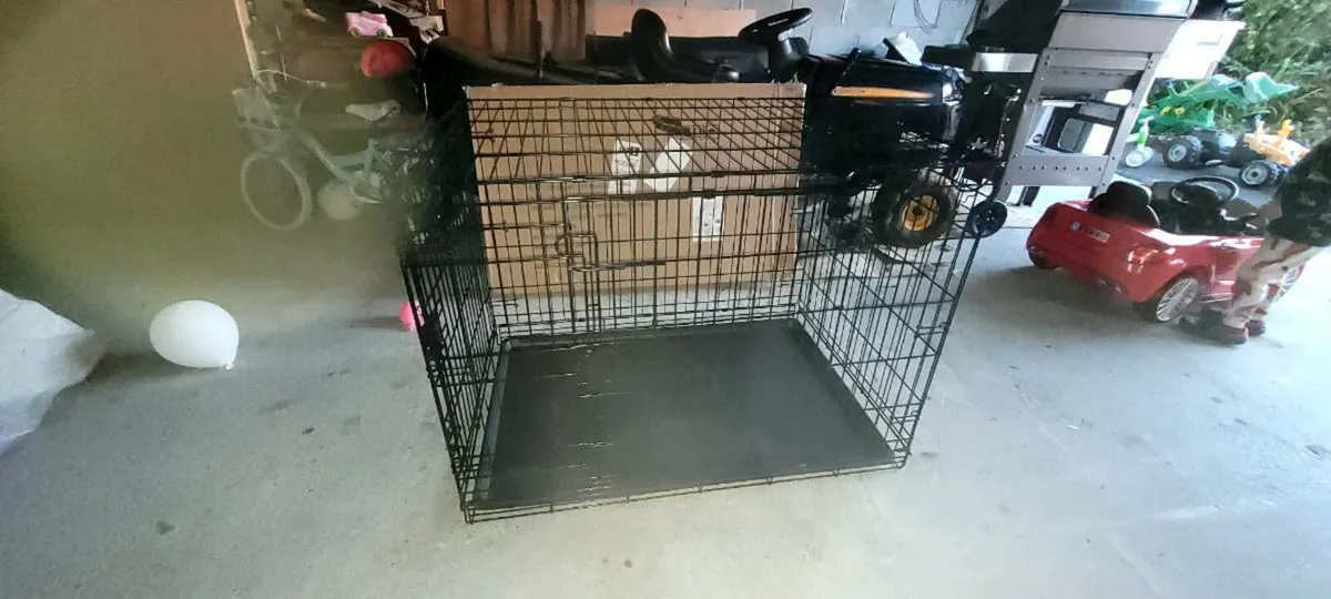 Dog crate and GPS dog fence - Image 1