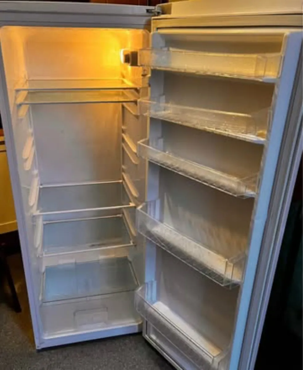 Beko fridge - Image 2