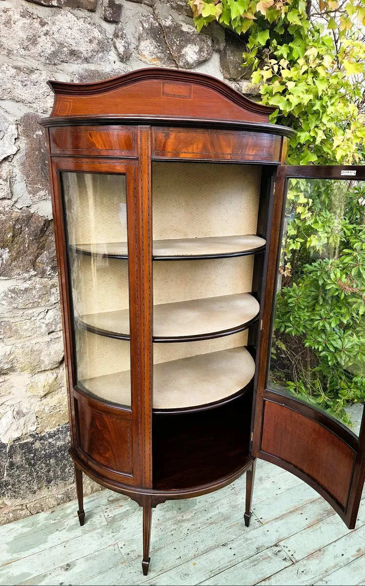 Edwardian Bow Fronted Display Cabinet- Circa 1900 - Image 4