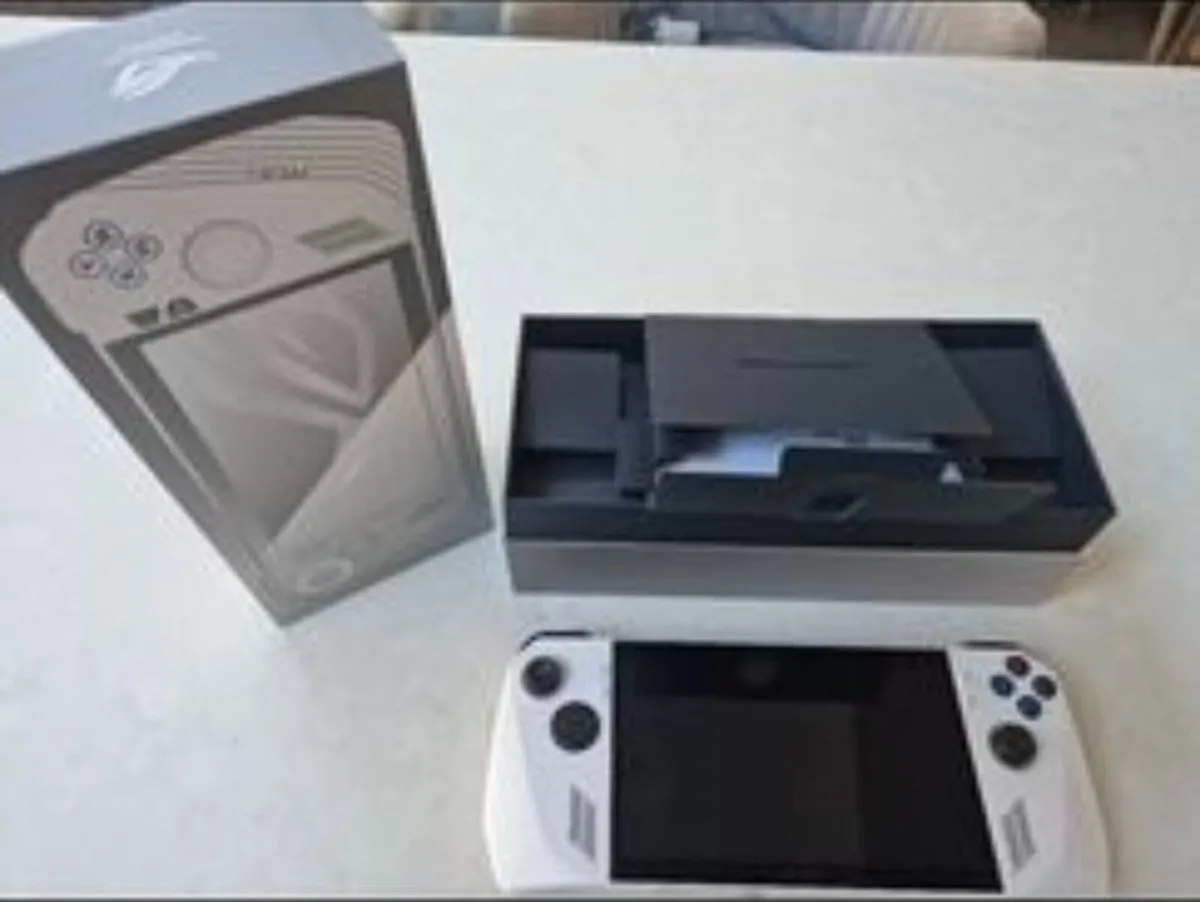 ROG ALLY Z1 EXTREME - Image 1