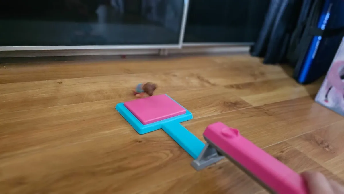 Girls doll and beam gymnastics toy - Image 4