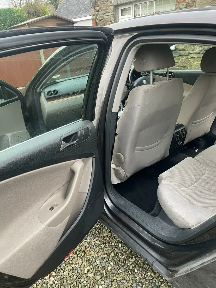 VW Passat - Image 3