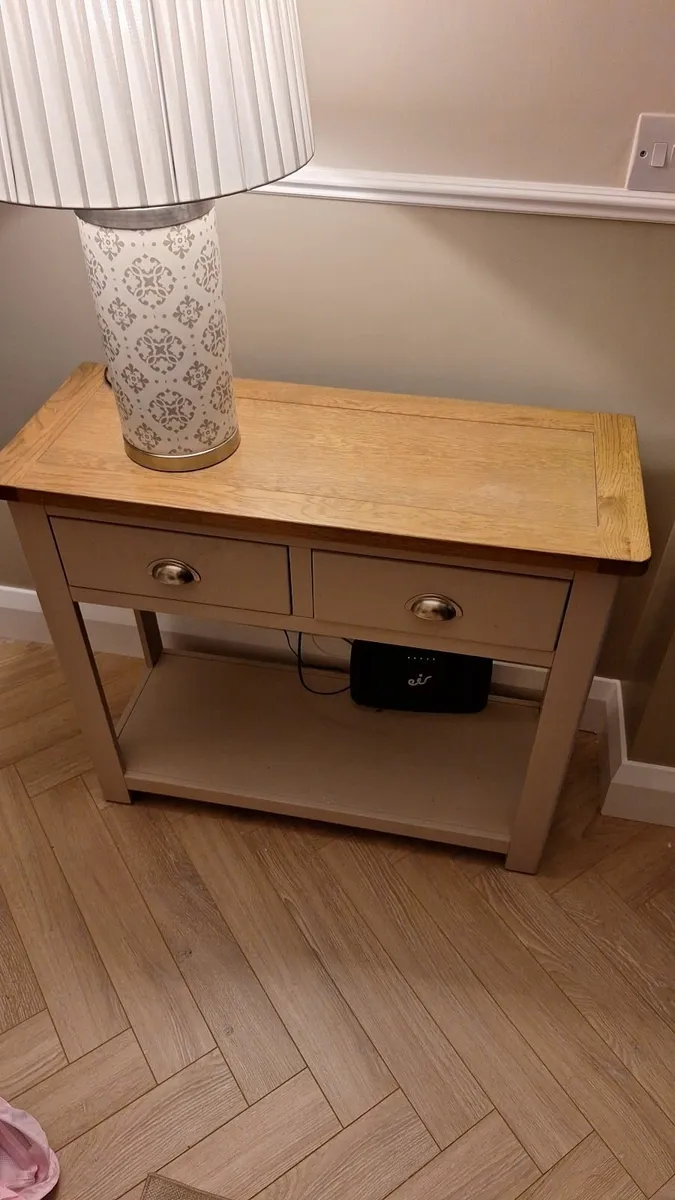 Console Table - Image 1