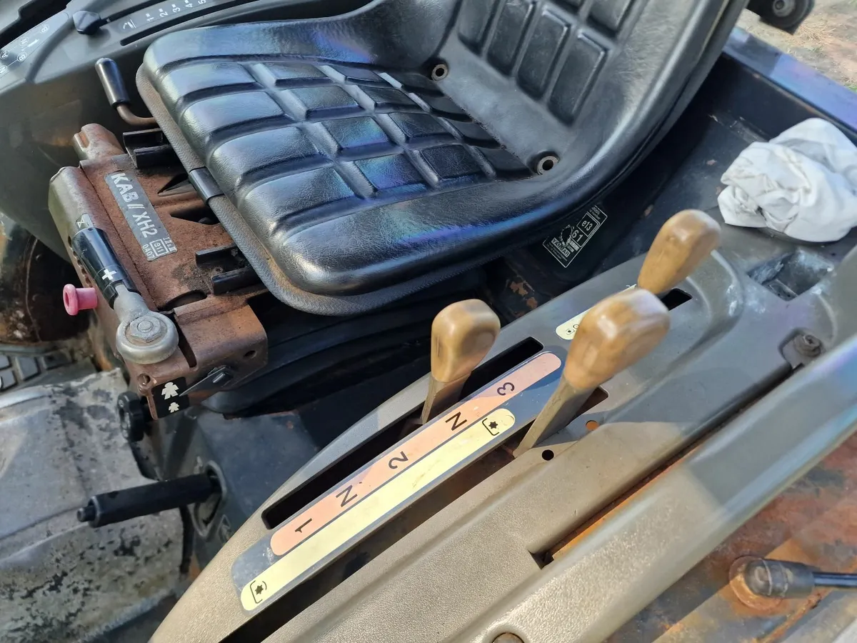 Yanmar 35hp Compact Tractor one owner from new - Image 4