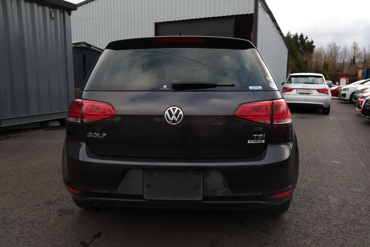 VOLKSWAGON GOLF 2015 BLACK - Image 4