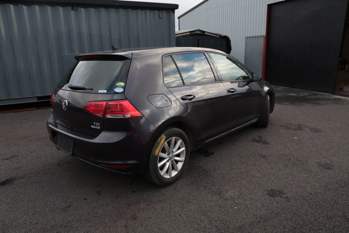 VOLKSWAGON GOLF 2015 BLACK - Image 3