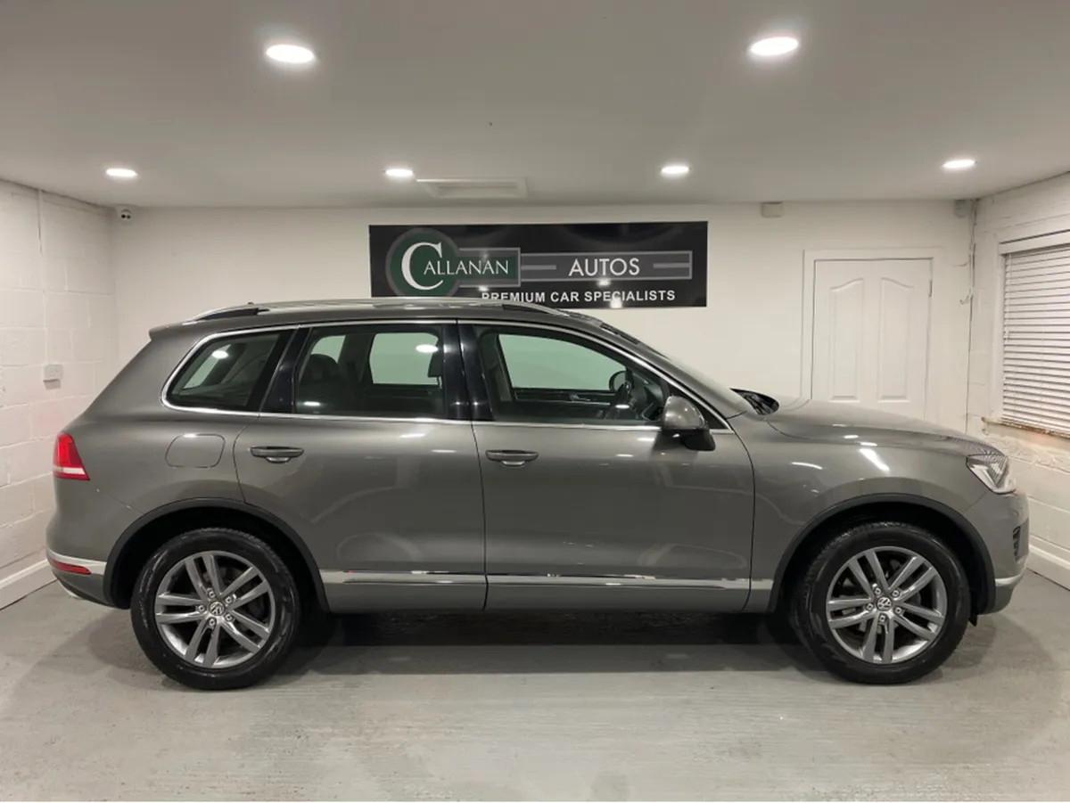 Volkswagen Touareg 3.0 TDI V6 SE BLUEMOTION  204PS - Image 4