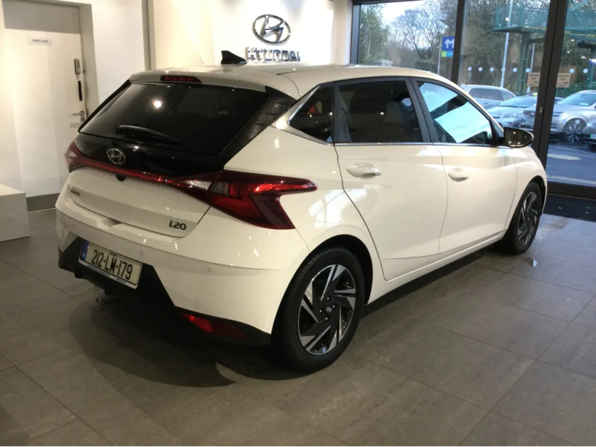 Hyundai i20 DELUXE PLUS AUTOMATIC - NCT October 20 - Image 2
