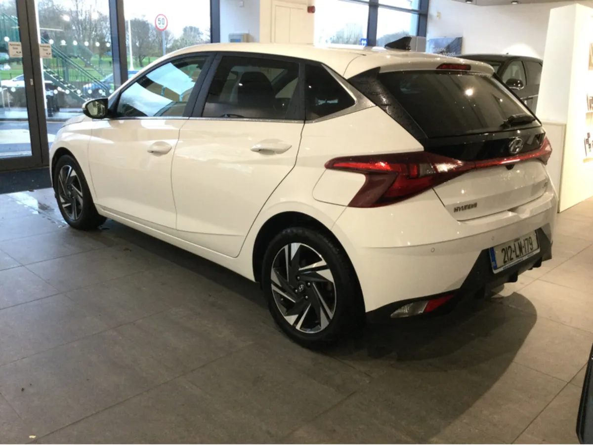 Hyundai i20 DELUXE PLUS AUTOMATIC - NCT October 20 - Image 4