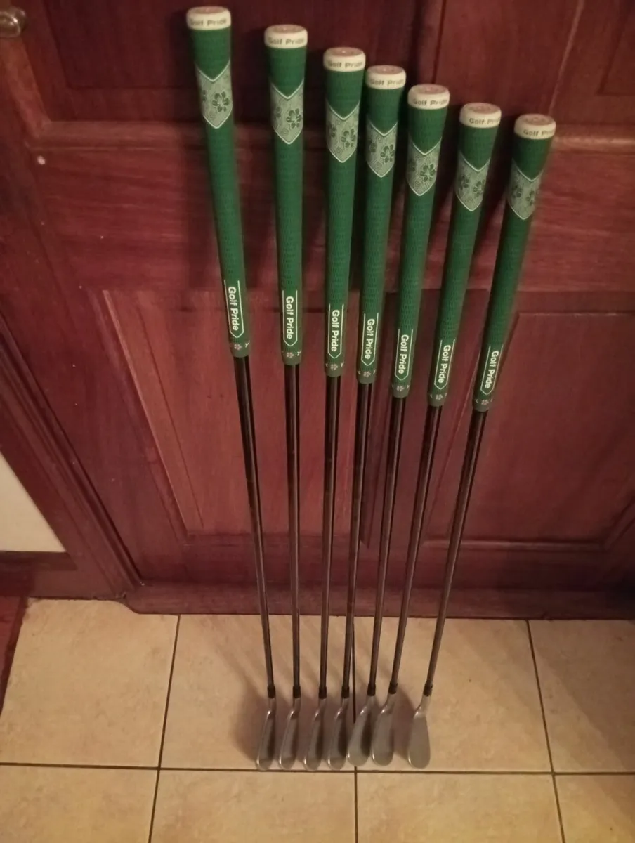 TaylorMade P770 Tungsten 4-PW immaculate - Image 1