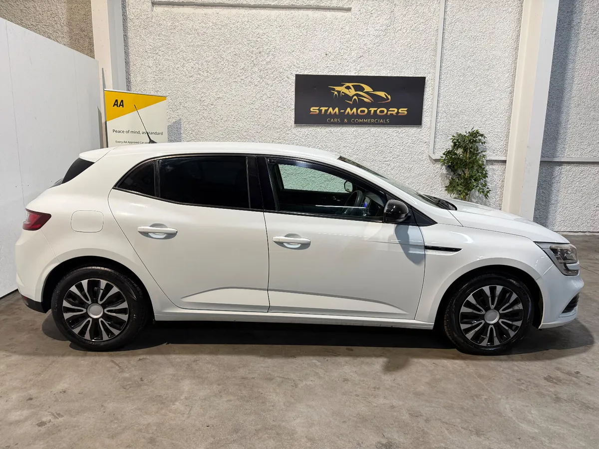 Renault Megane 2018 New NCT - Image 3