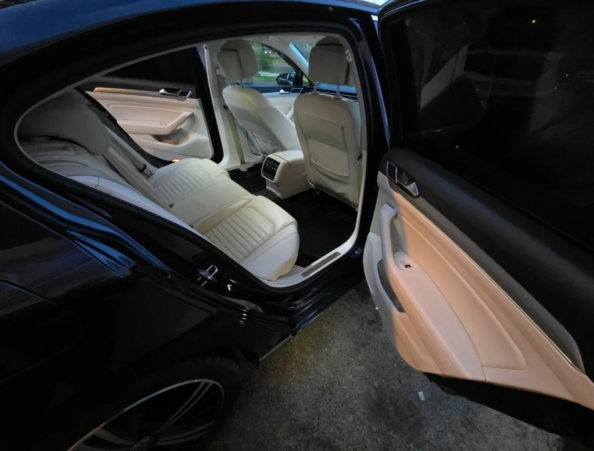 Volkswagen Passat 2016 - Image 4