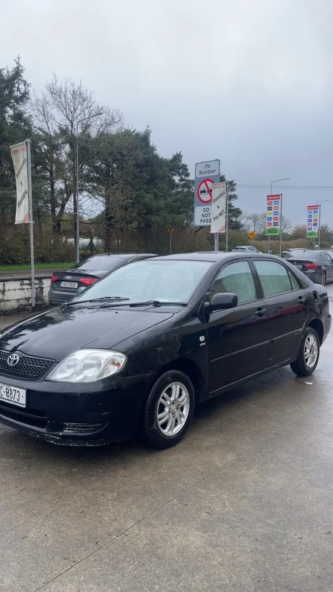 Toyota Corolla - Image 2