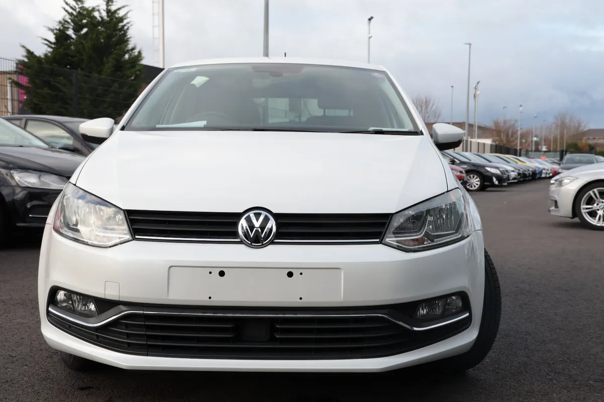 VOLKSWAGON POLO 2014 WHITE - Image 1