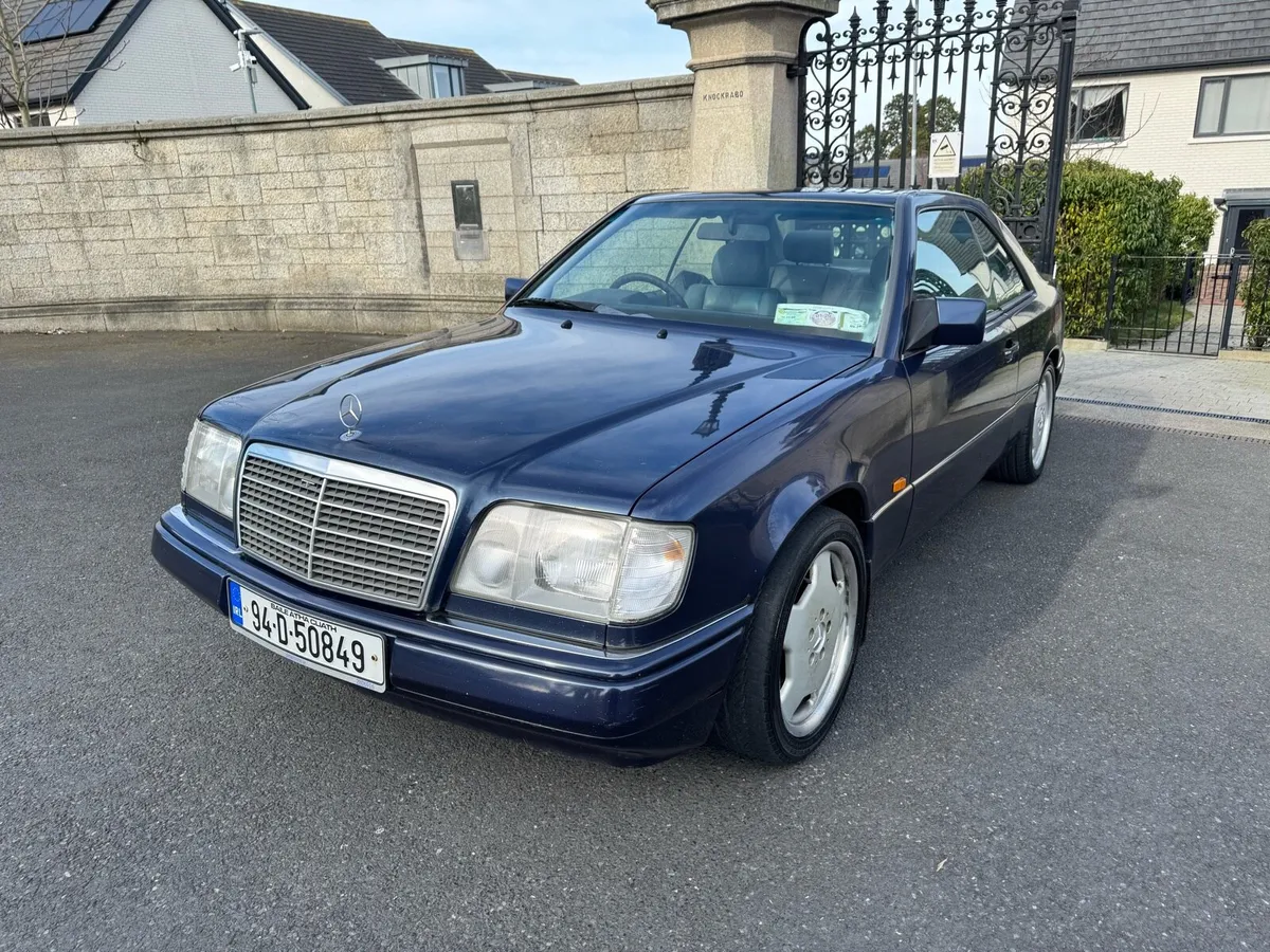 Mercedes E220 W124 - Image 1