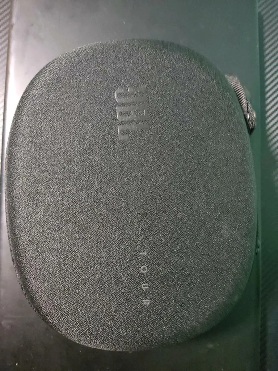 JBL Tour One M2 Wireless - Image 3